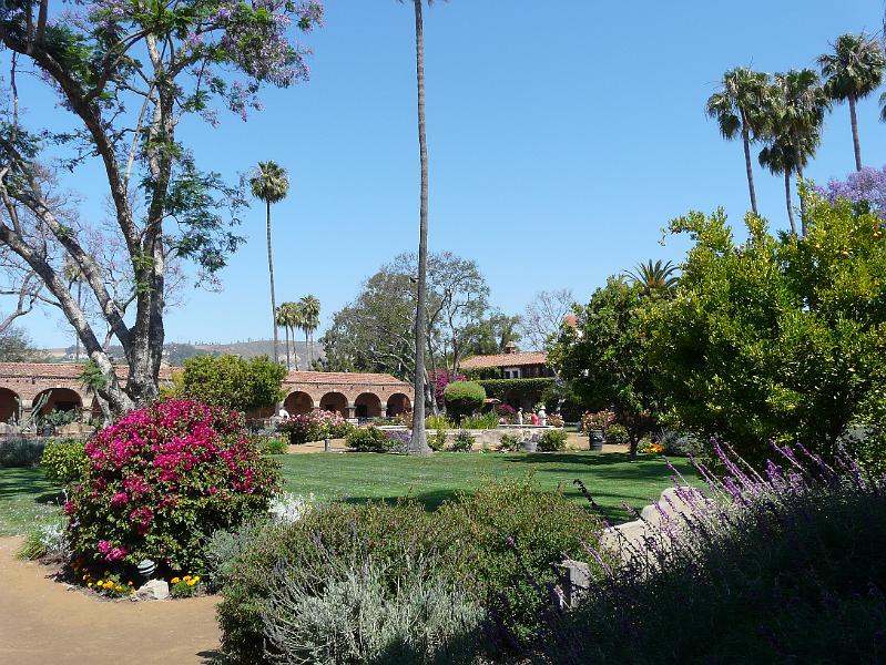 San Juan Capistrano Mission P1020091.jpg